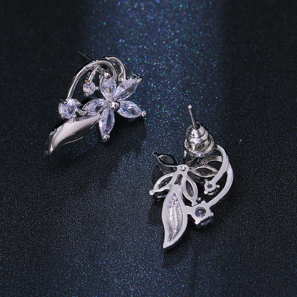 EMMAYA Female Luxury Crystal Round Stud Earrings Vintage Silver Color Wedding Jewelry White Zircon Stone Earrings For Women Fema