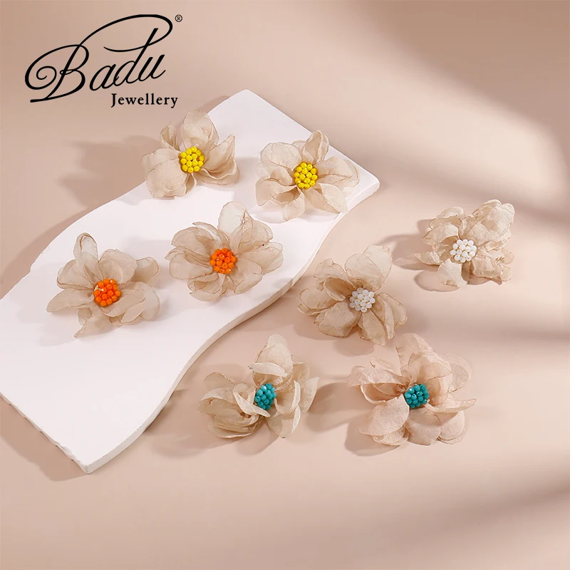 Badu Big Flower Stud Earrings for Women Colorful Beads Decor Fabric Floral Earring Sweet Girls Vacation Summer Jewelry 2024