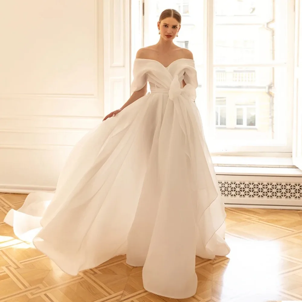 Customized Luxury Satin Off Shoulder Wedding Dress New Backless A-line Bow Detail Floor Standing Bridal Gown Suitable for Summer