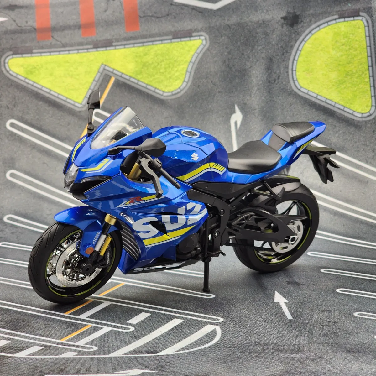 1/9 Suzuki GSX-R1000R Toy Motorcycle For Children Racing Model Diecast Miniature Large Size Lightable Collection Gift Boy Kid