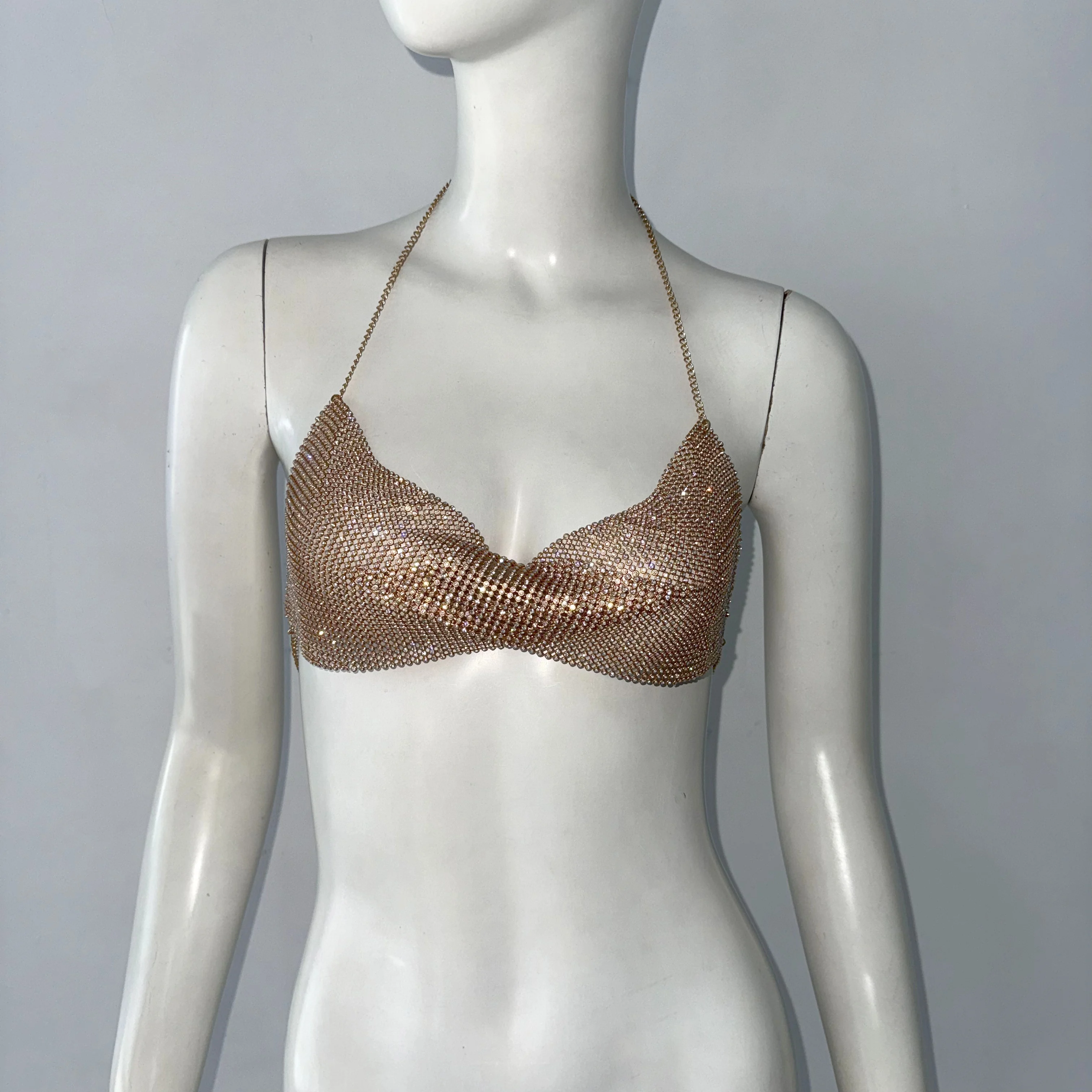 Camisole brillante en diamant pour femmes, Sexy, chaîne en métal, col licou, dos nu, débardeur Rave Festival, fête, haut court, nouvelle collection 2025
