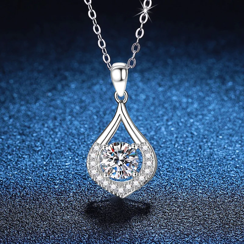 

PT950 Platinum Set 1 Carat Moissanite Pendant Light Luxury Water Drop Diamond Women's Clavicle Chain PT950 Imprint
