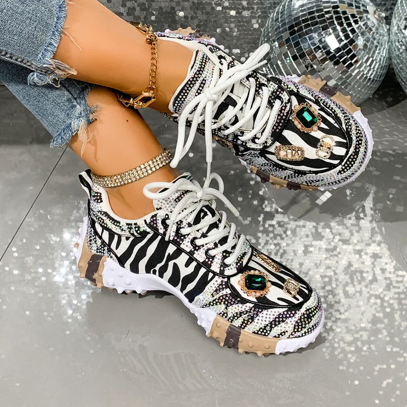 Women's Slip-resistant and Breathable Sneakers Designer Mesh Sports Shoes Diamond Casual Thick Bottoms Luxury Running Shoes