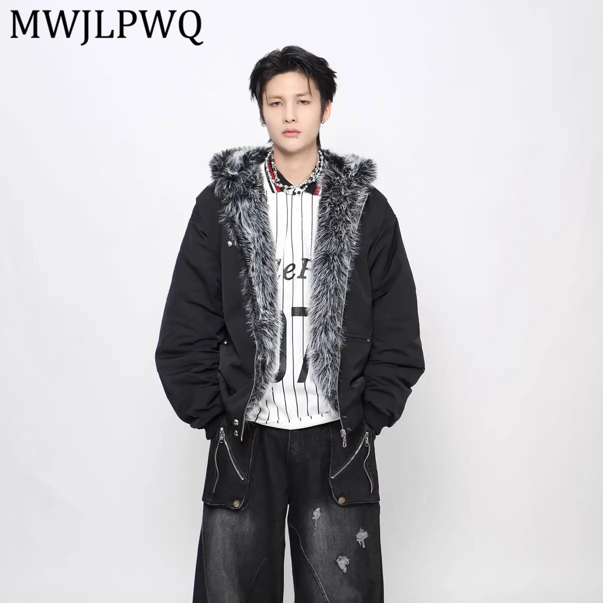 

MWJLPWQ Retro Style Men's Winter Warm Padded Jacket American Fur Collar Long Sleeve Thickened Design Short Trendy Coat New 13653