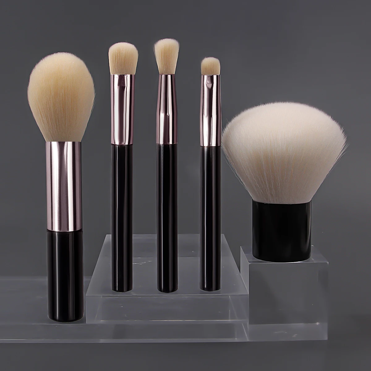 5 قطع من فرشاة أحمر الخدود الناعمة السائبة عالية الجودة، فرشاة تحديد الخدود، فرشاة ظلال العيون، مجموعة فرش مكياج محمولة متعددة الأغراض #1