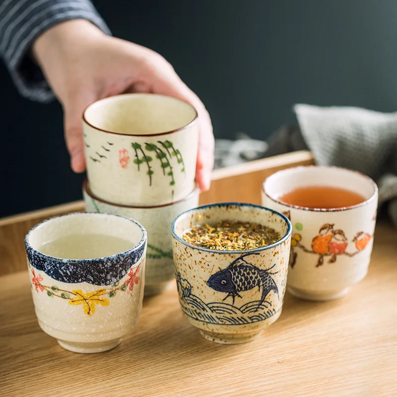 Taza de sake de cerámica japonesa de 180ml, taza de té Yunomi tradicional pintada a mano para juego de sake, vajilla asiática para Bar, restaurante