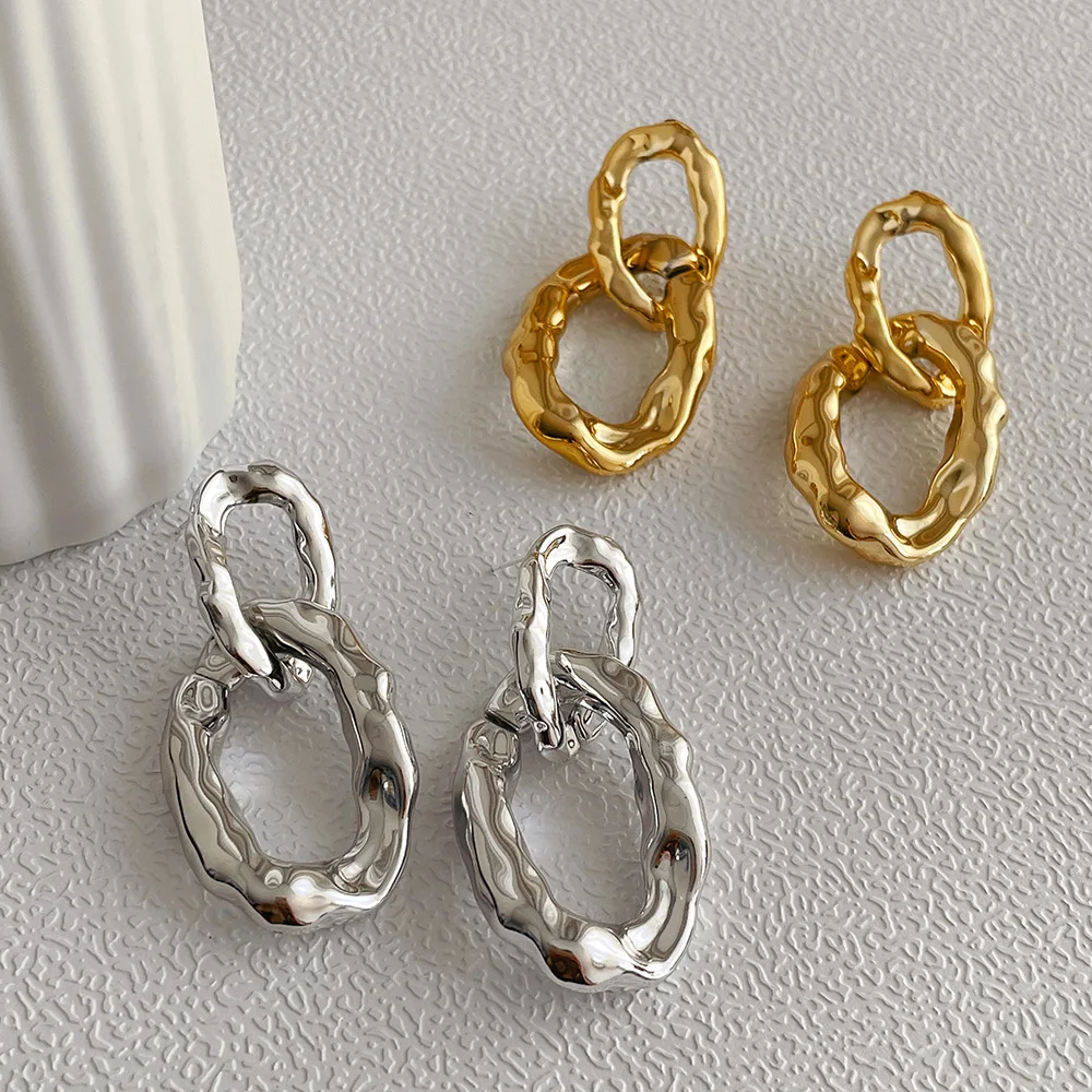 2023 Vintage irregular metallic Resin chain stitching earrings female stud earrings attending cocktails