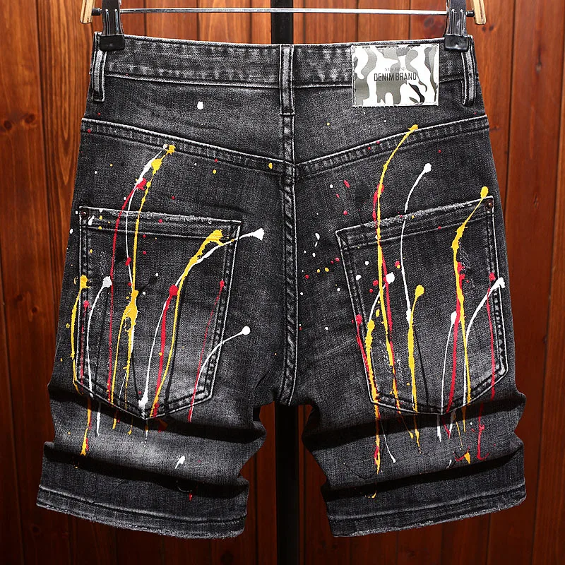 

High end summer thin denim shorts for men with stretch, slim fit, straight leg, fashionable and trendy brand cropped pants