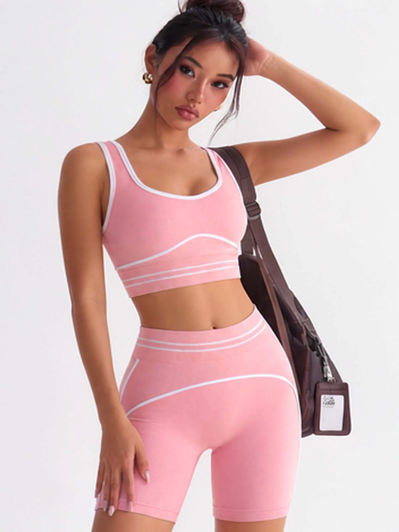 Women Contrast Trim 2 Piece Yoga Set U Neck Sports Bra Crop Top High Waist Biker Shorts Outfit Seamless Gym Workout Running Fitn