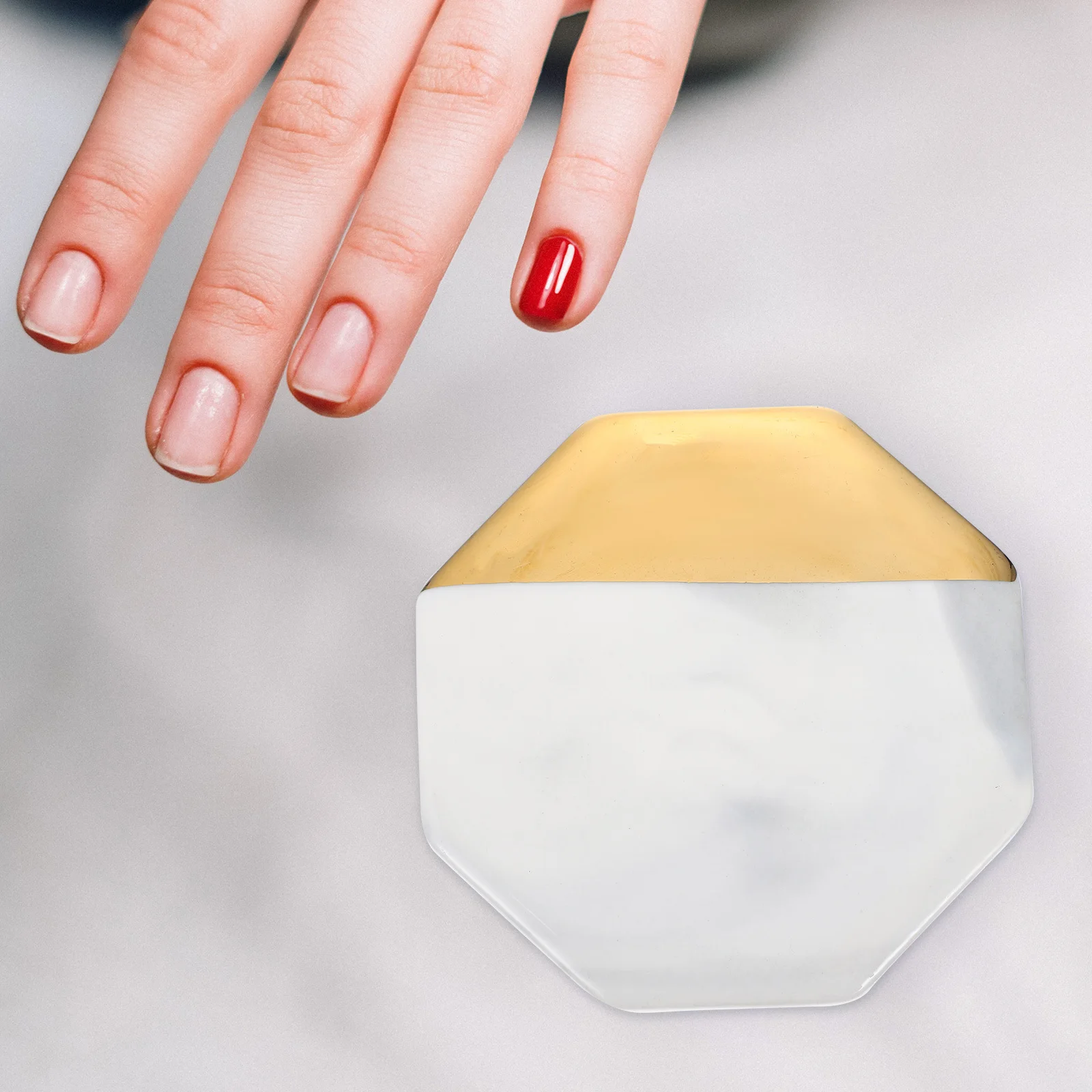 

Marble Palette Nail Art Display Board Elegant Fake Nails Organizer Stand for Salon Home Desktop Decoration Nail Piece Sample