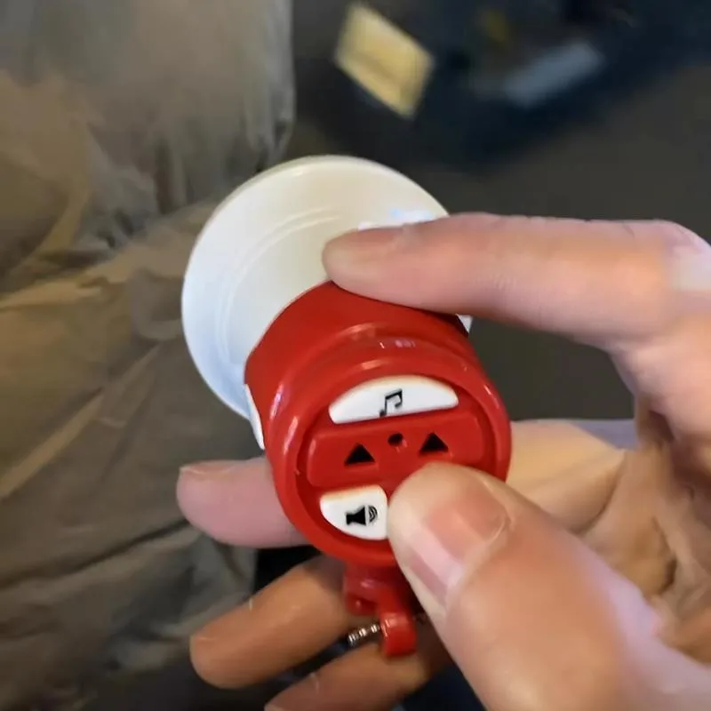 

Запись громкоговорителя брелок Мегафон творческий Интернет знаменитость милый школьный кулон персонализированный маленький аксессуар забавный