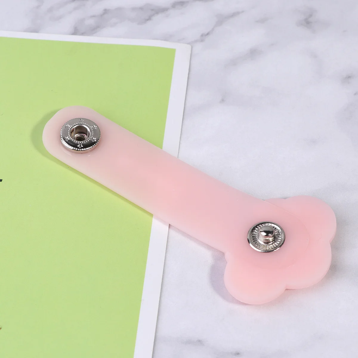 

2 PCS Charging Headphone Cable Manager Wire Organizers for Cords Silicone Magnetic Force Pink