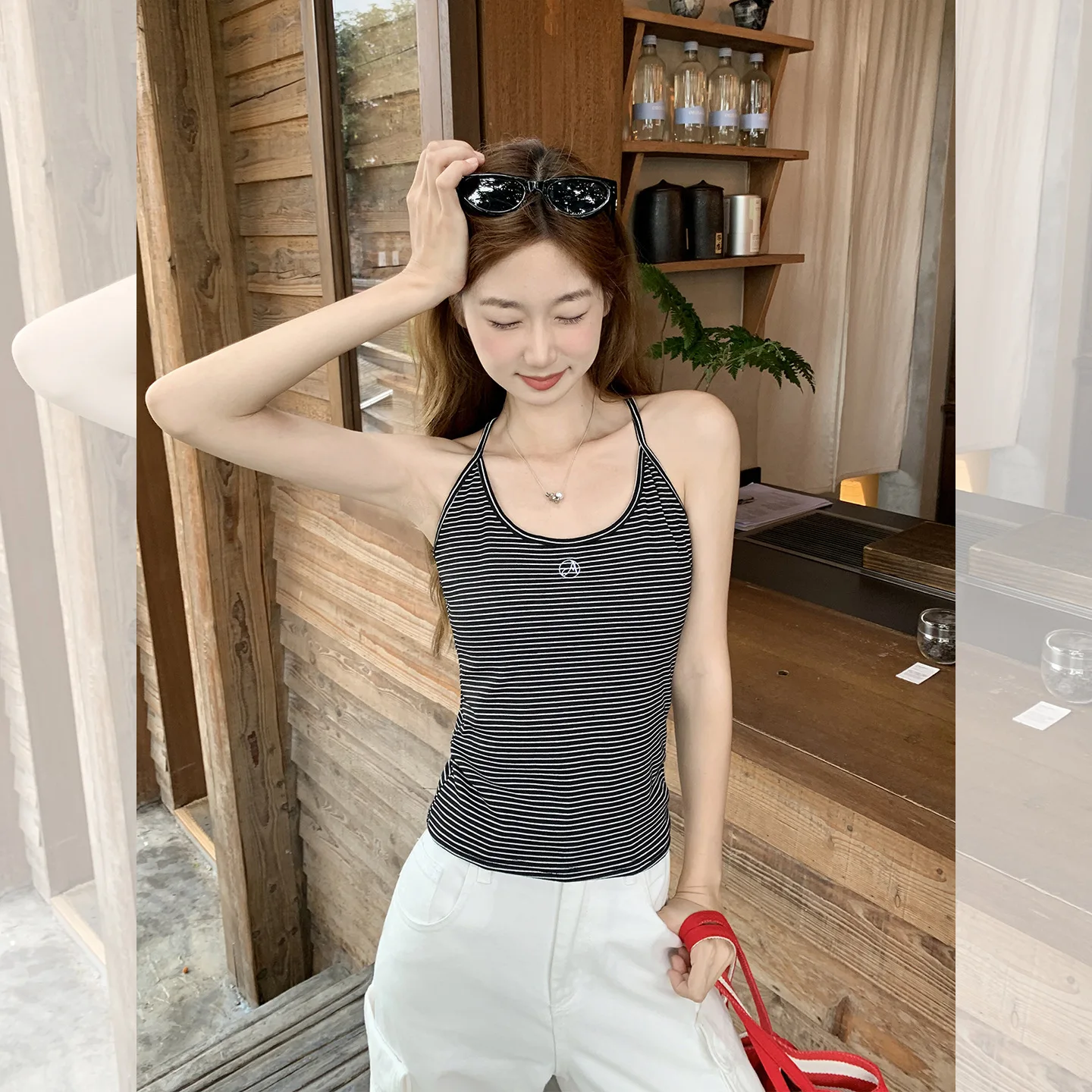 

2025 Summer Super Beautiful OOTD Striped Embroidered Camisole Women's Sexy Unique Stunning Slim Fit Top