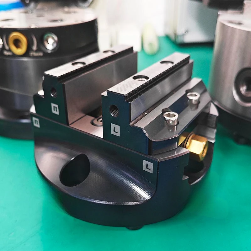 Four or five axis quick change fixture CNC machining center zero-point disc type integral self-centering concentric vice