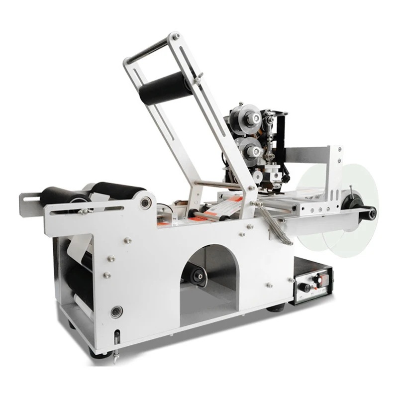 Macchina semiautomatica per etichette per bottiglie di plastica rotonde LT-50D Dispositivo per etichettatura per bottiglie rotonde Attrezzatura per adesivi per bottiglie rotonde