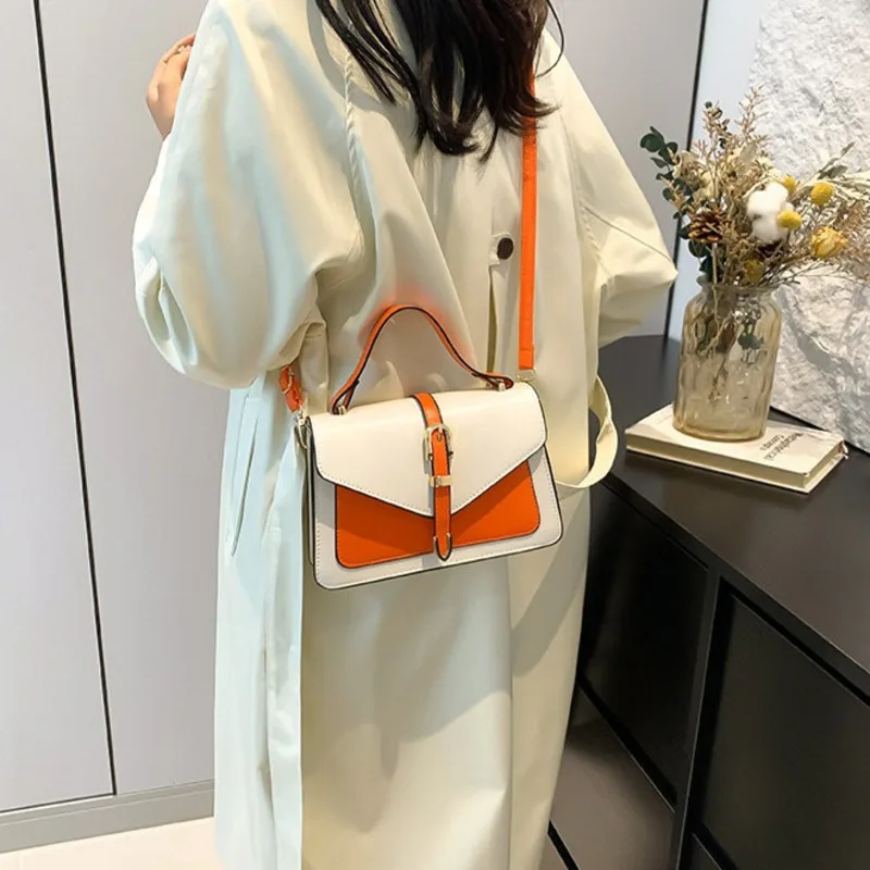 

2024 New Fashion Belt Decorative Texture Color Blocked Single Shoulder Diagonal Cross Small Square Bag Women's Shoulder Bag