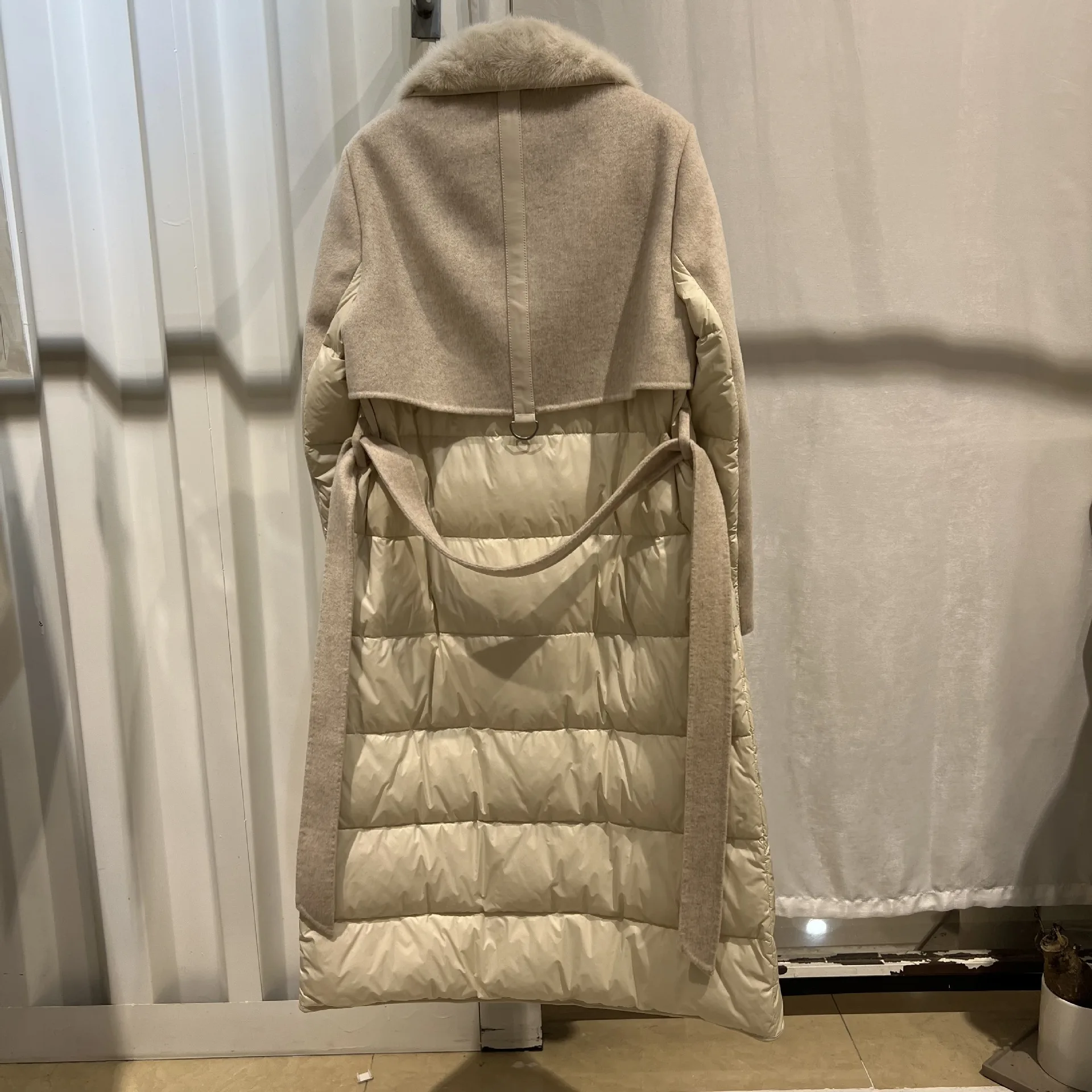 2025年婦人服高級ミンクファー襟付きロングダウンジャケット秋冬新作1104