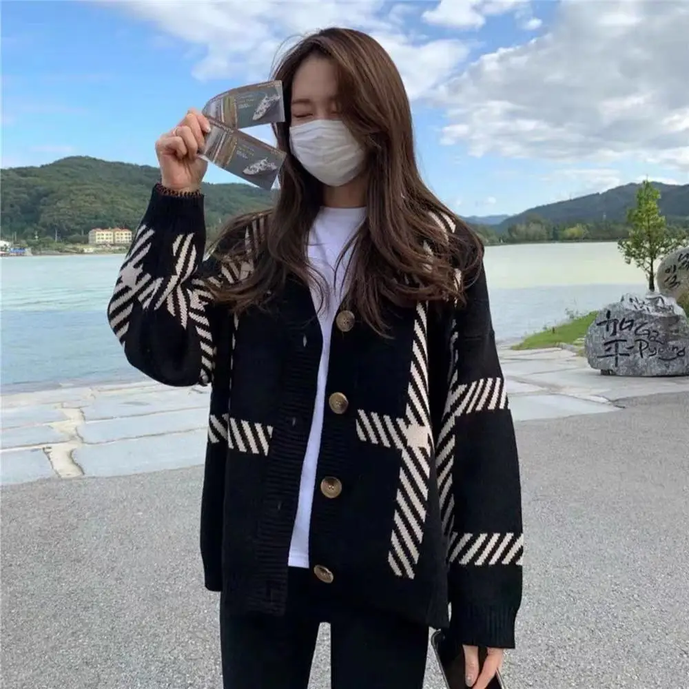 

Gidyq Women Korean Cardigan Sweater Fashion Autumn Stripe Loose Knitted Coats Female Casual All Match Big Button Jacket New