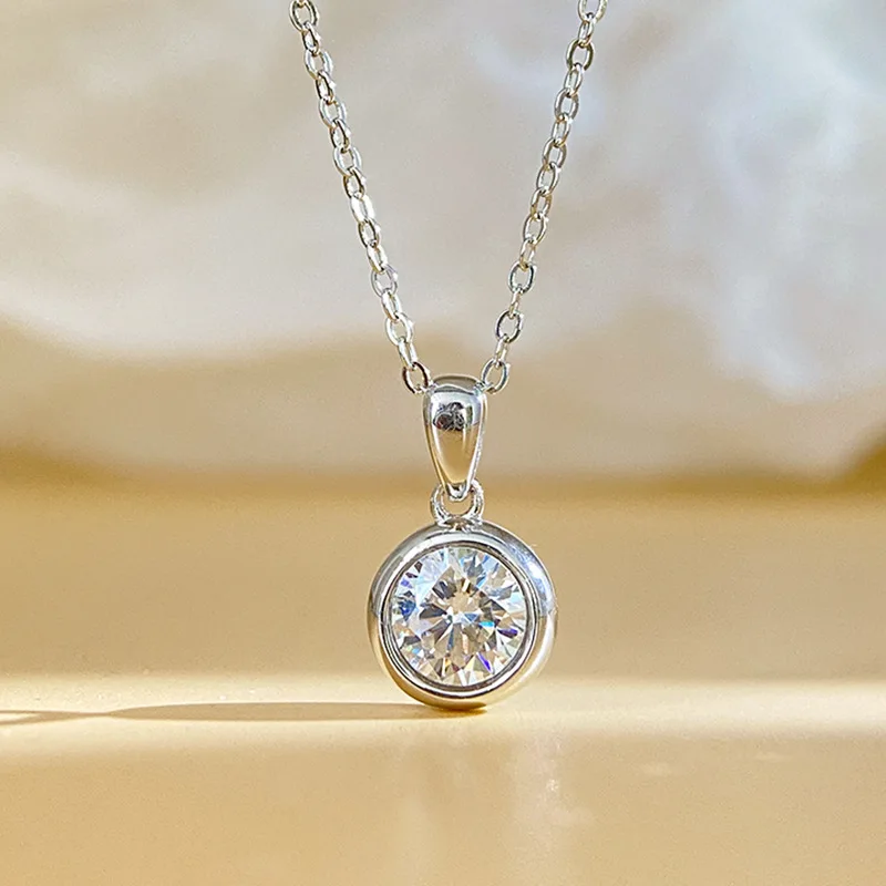 

Mosan Diamond S925 sterling silver necklace pendant, light luxury, simple and classic bubble collarbone chain