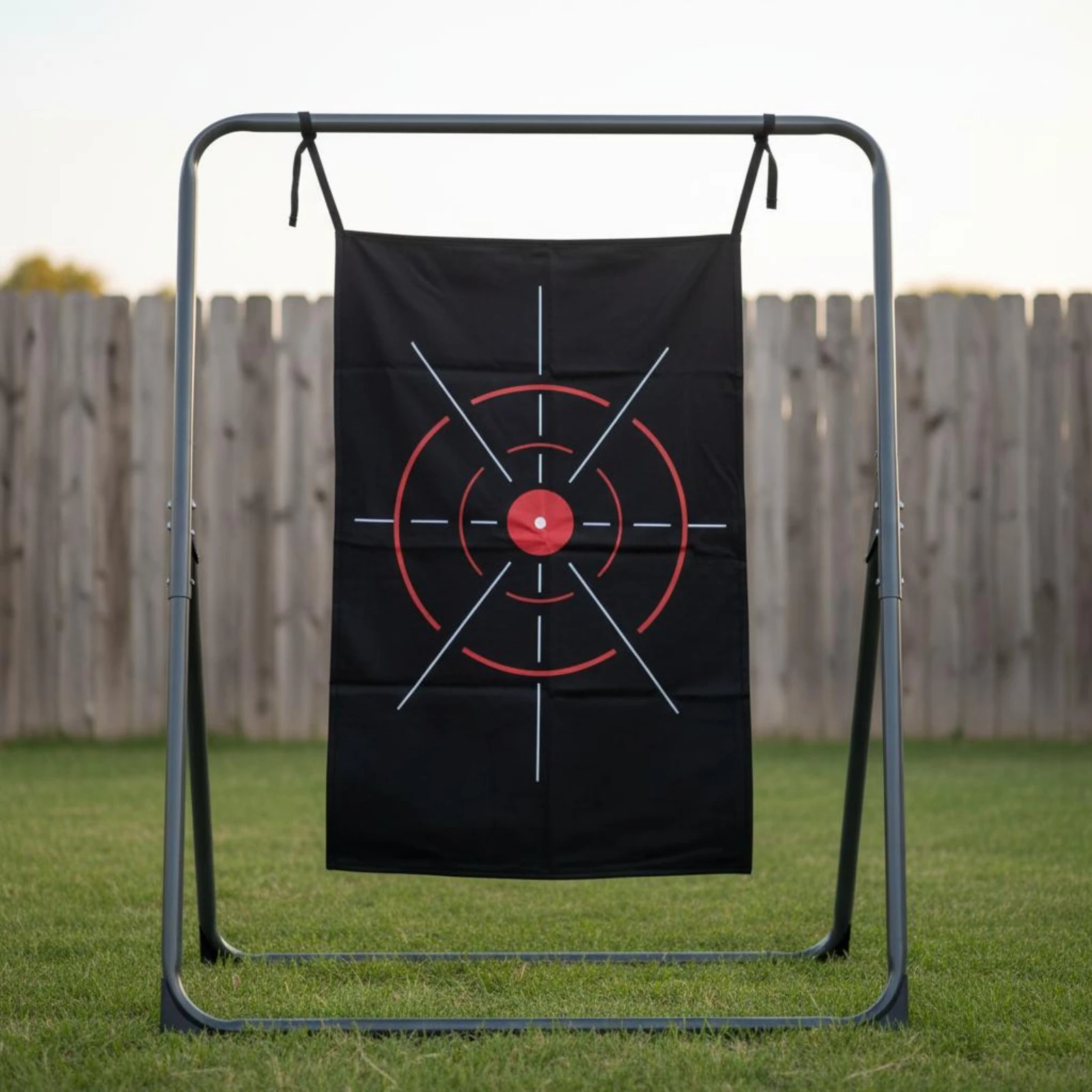 multi-target-golf-hitting-net-concentrically-marked-trainingsmatte-for-precise-stroke-repetition-in-practice-spaces
