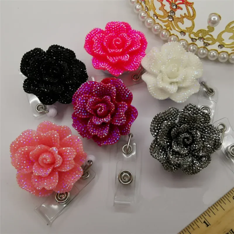 2020 New Design 1 Piece High Quality Retractable Pretty Rose Flowers Nurse Badge Reel Doctor Students ID Card Badge Holder