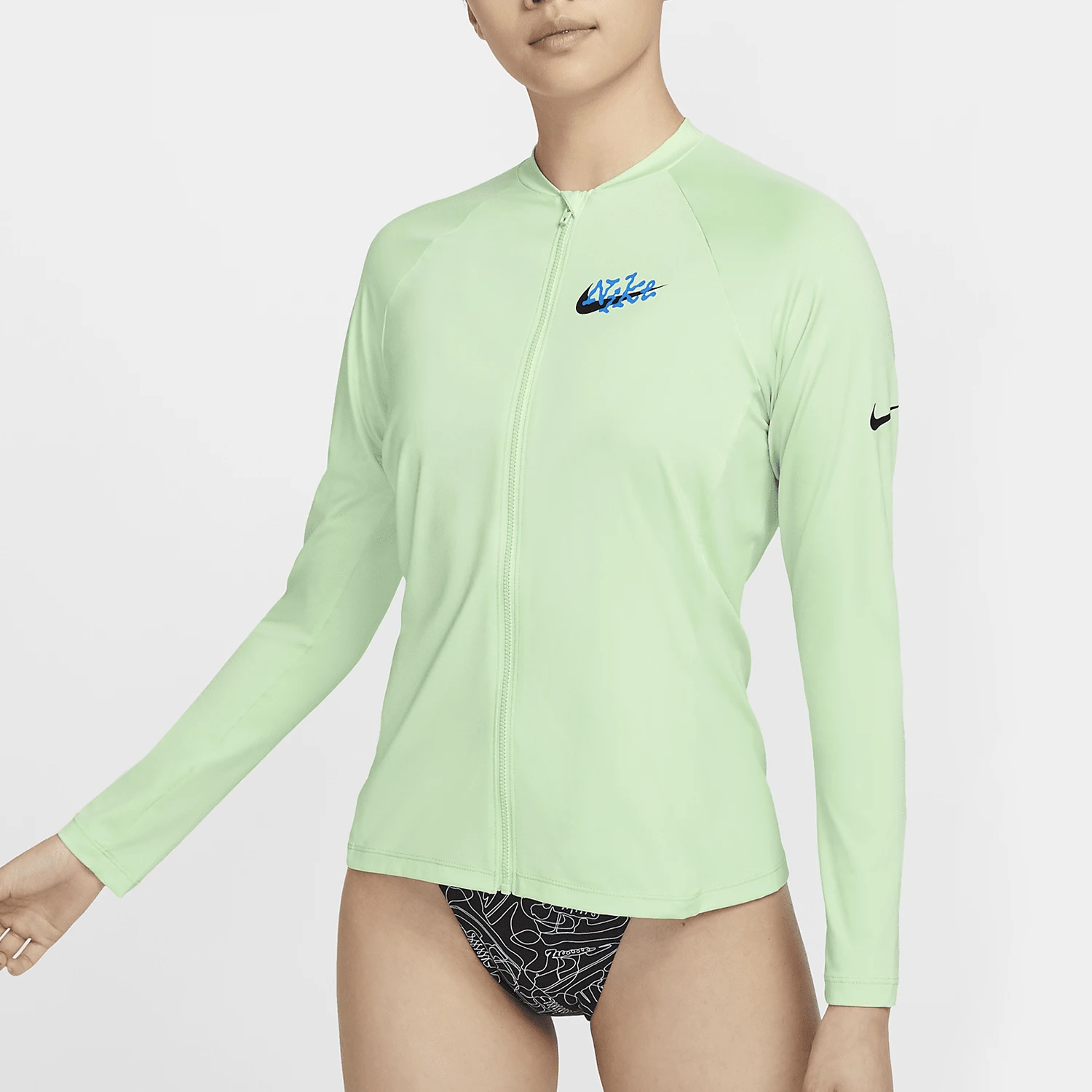 

Оригинальный женский солнцезащитный топ Nike Swim с длинными рукавами и молнией по всей длине FZ6336-376