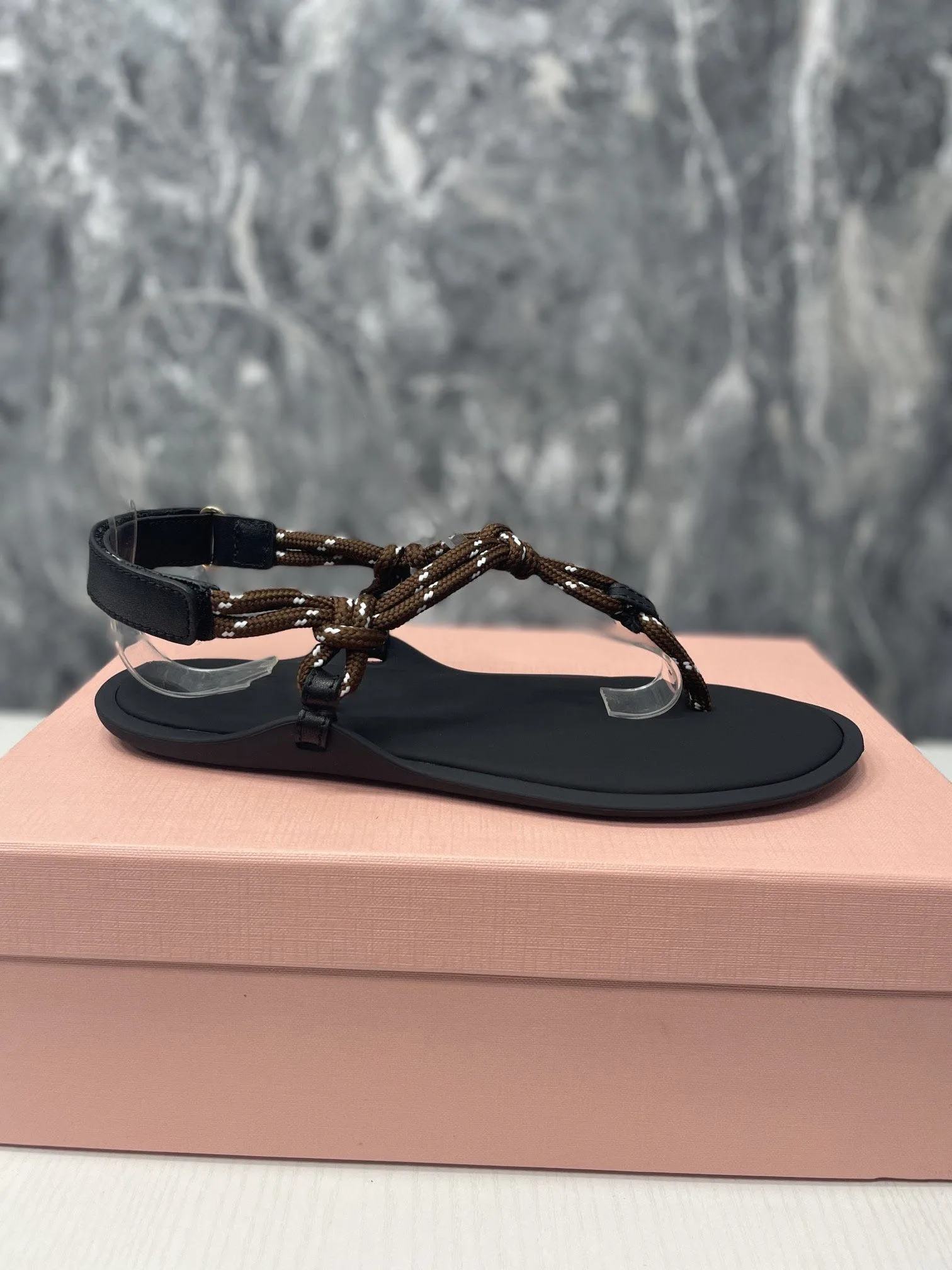 sandalias de mujer verano 2024  Shoes  Beach Wear Twine Style Flip Flops Summer Comfortable Flat-heeled Design 24ss Newsneaker