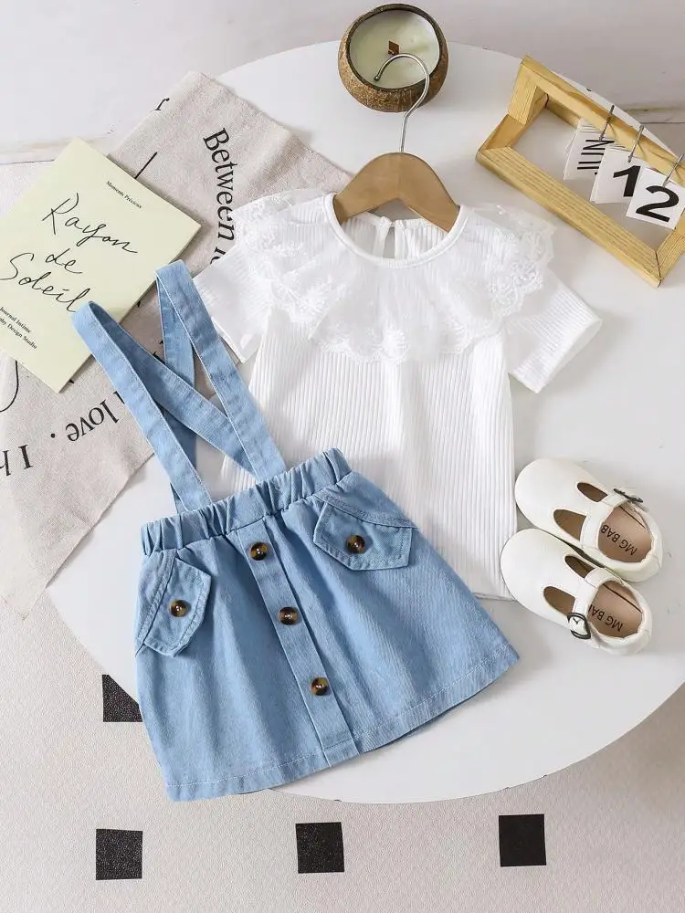 

Children Girl's Daily Outfit Summer White Ruffled Design Short-Sleeved Blouse And Button Decoration Suspenders Skirts Casual Set