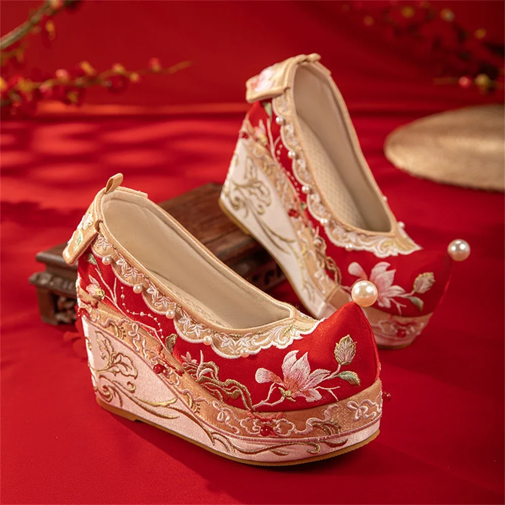 

New Women Ancient Style Hanfu Embroidered Comfortable Wedge Shoes Bridal Wedding Lace-up Hanfu Heels Gift 2025 Hot Sale