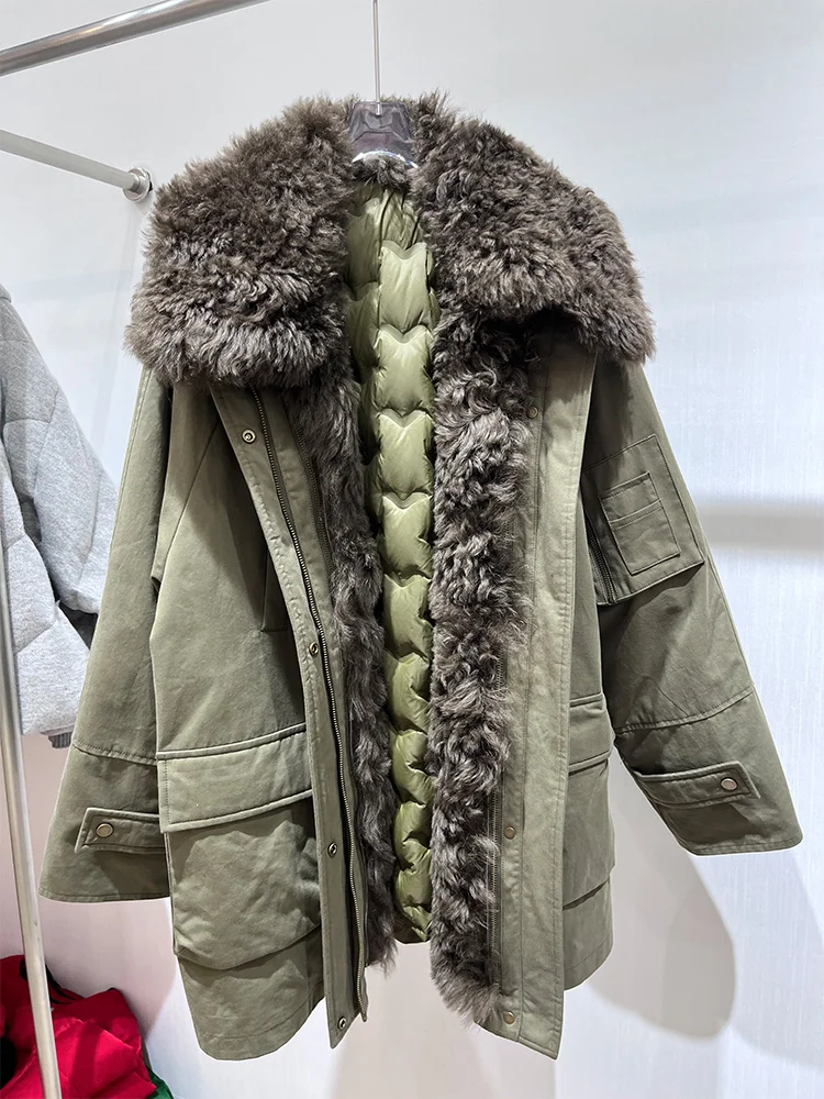 

2025 Fashion Winter Natural Sheep Lamb Fur Collar Coats Women Goose Down Jacket Parka Puffer Jackets Outwear Female Coats