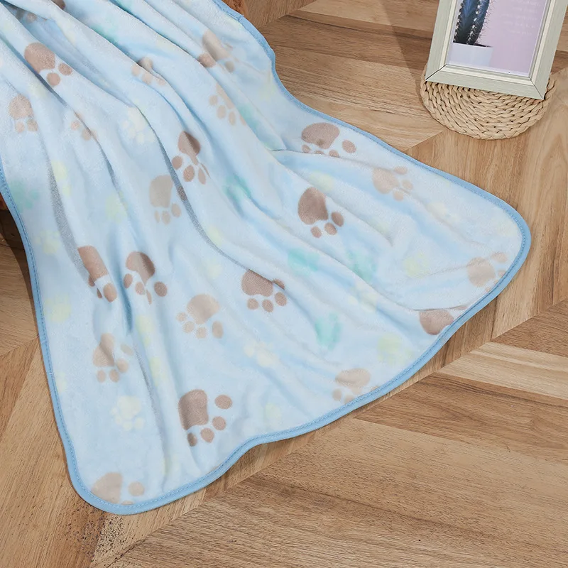 Creative Pet Blanket Footprint Soft and Comfortable Dog Cover Blanket  Customized Cat Cloak Sleeping Mat