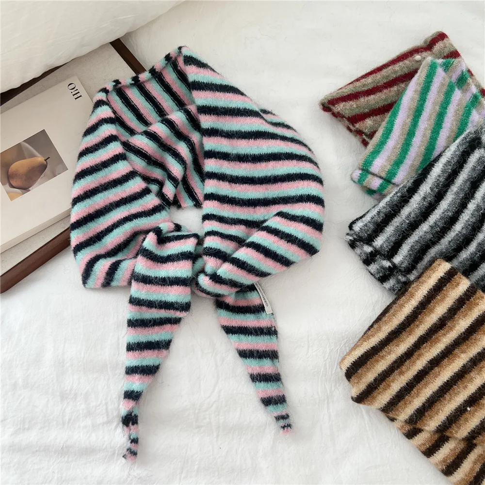 

Three-color striped knitted triangle scarf for women, warm winter headscarf and neck warmer decoration