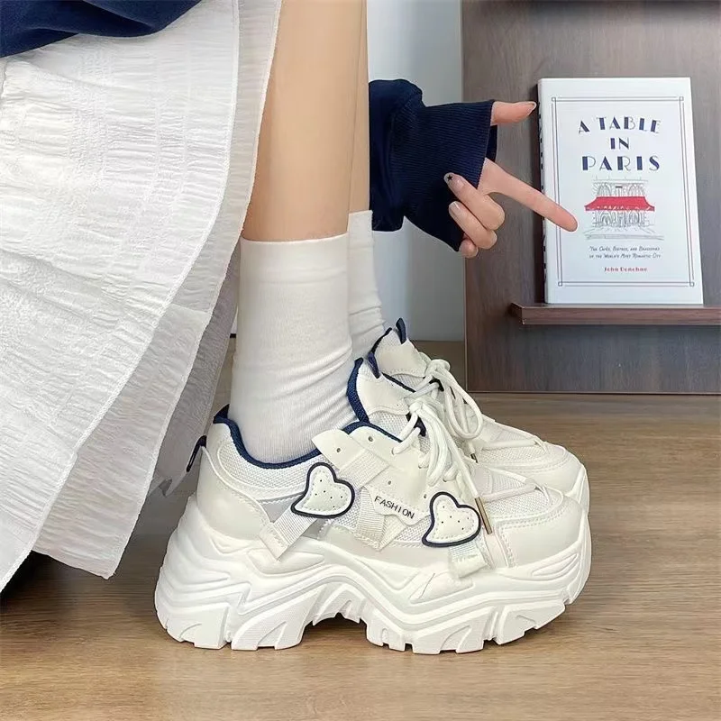 Love Thick Soled Dad Shoes 2025 Autumn New Versatile Casual White Shoes Lolita Girls' Shoes Height Increasing Sports Shoes