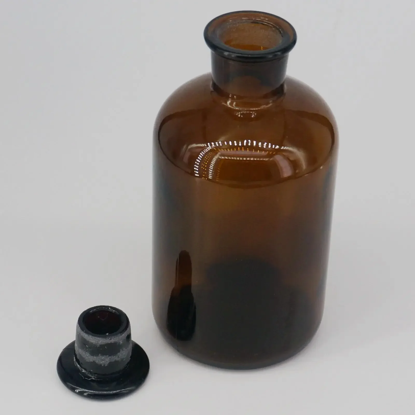 500ml Brown Glass Narrow Mouth Bottle With Stooper Lab Chemistry Glassware