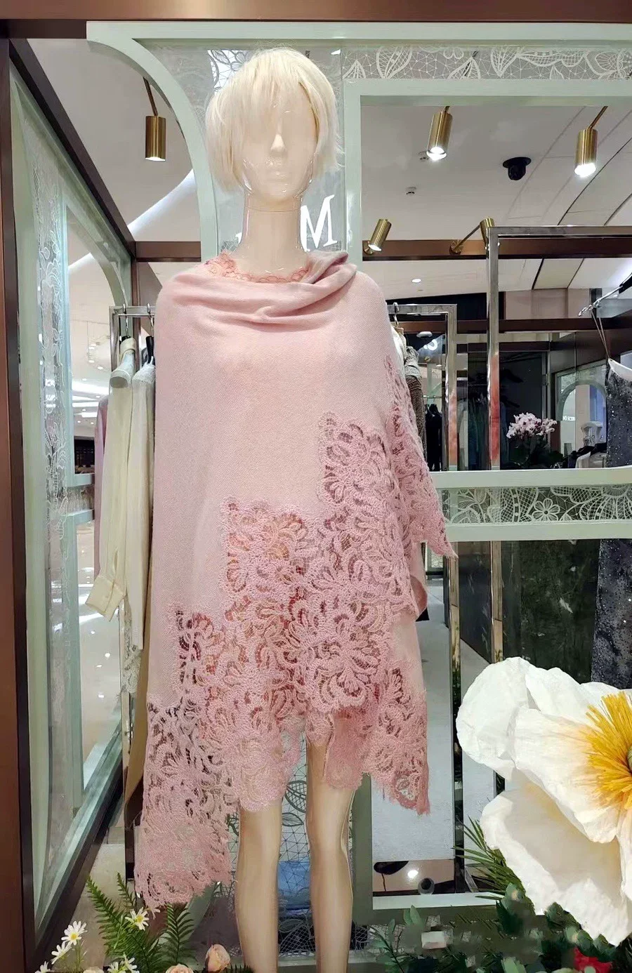 Luxury Cashmere Cape Women Floral Lace Trim Poncho Shawl Elegant Evening Wrap White Black Pink Haute Party Pashmina