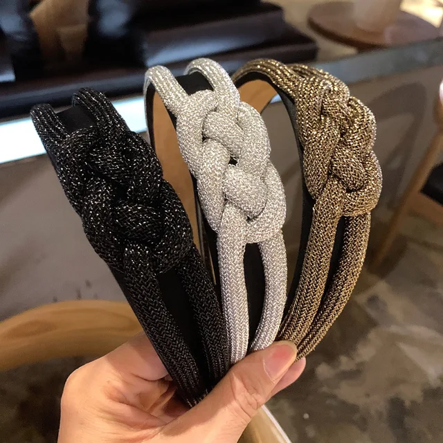 Nowa moda Metalowa skręcona tkana opaska na głowę Damska opaska do włosów dla dorosłych Metalowy połysk Składana złota jedwabna nić Opaska na głowę dla dorosłych