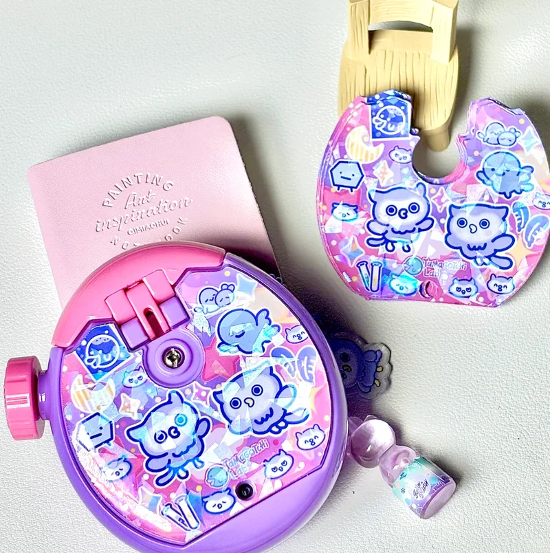 Neues Original Tamagotchi Paradise Backboard-Papier, dekoratives süßes Panel-Papier, niedlich, klebrig, kann als Ornament-Schutzfolie eingefügt werden