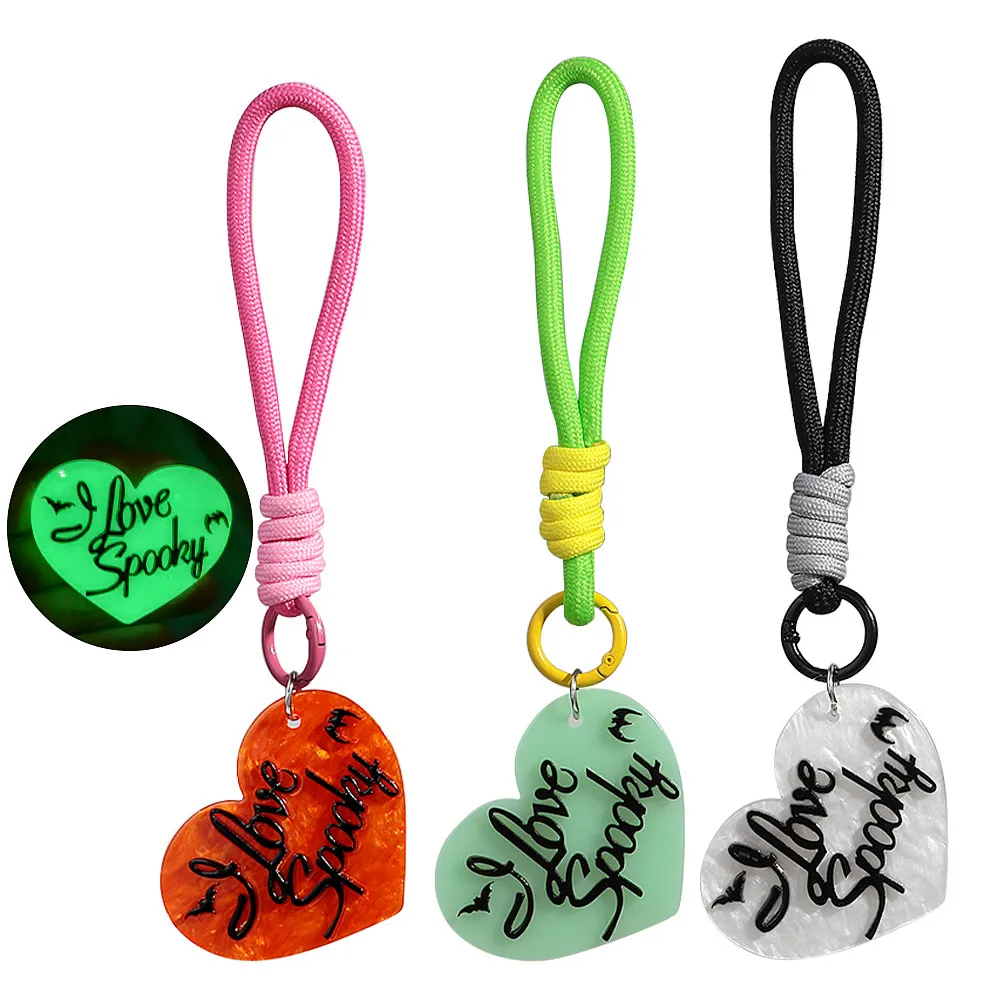 

1PC Halloween I LOVE SPOOKY Heart Shaped Keychain for Women Men Gothic Acrylic Love Keyring Phone Bag Charms Accessories Gifts