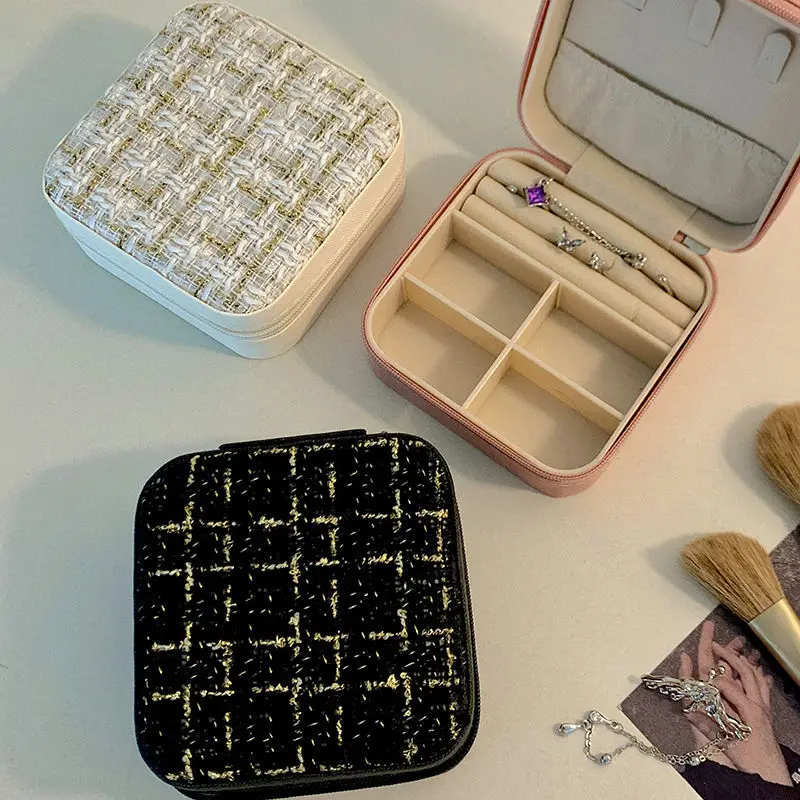 Xiaoxiangfeng Portable Jewelry Box Small Travel Jewelry Case for Earrings Rings  Earrings Jewelry Necklaces Storage Box