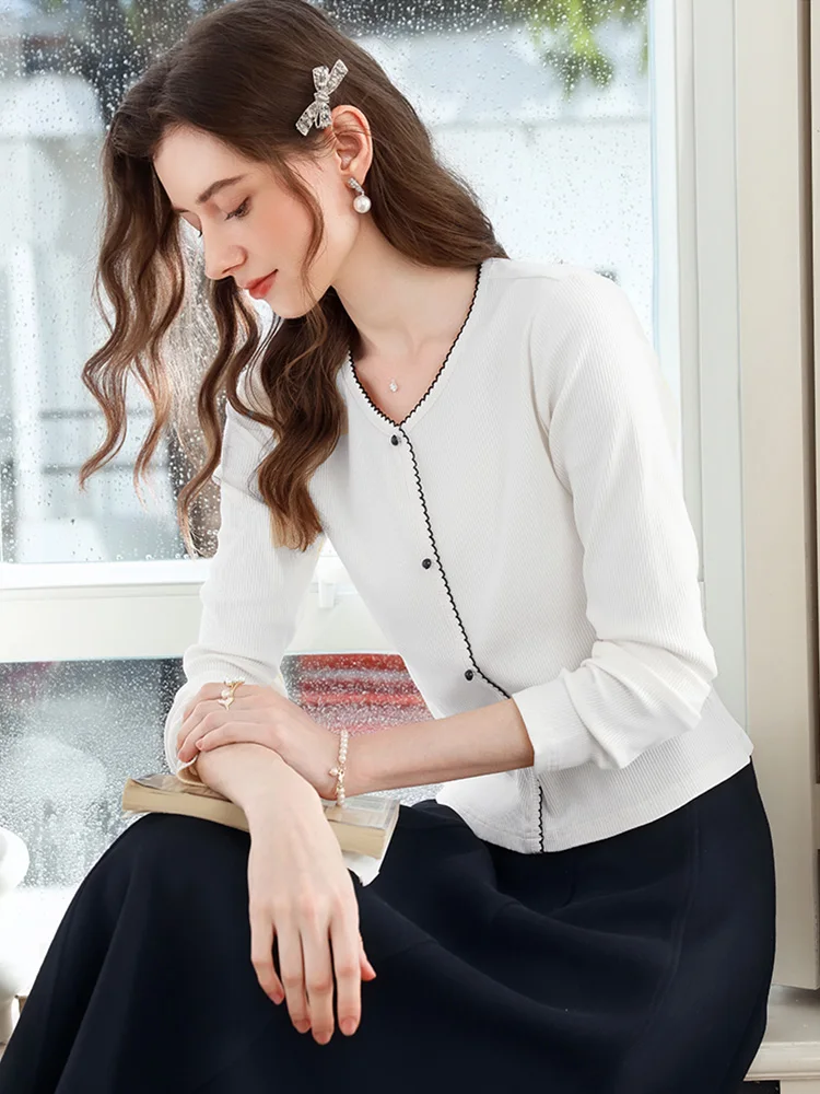 

I BELIEVE YOU Beige Long Sleeve Tshirt for Women 2025 Autumn Korean Style V-neck Single Breasted Knitted Top Lyocell 2253226117