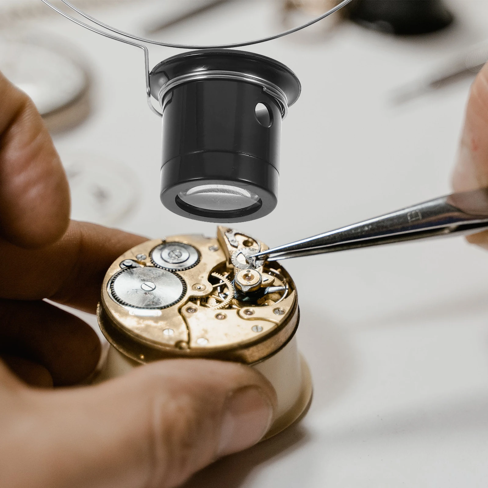 

Watch Repair Glass Eye Loupe Headband Magnifier for Watchmakers Jewelry Craft Hands Free Tool with Steel Wire Plastic Comfort