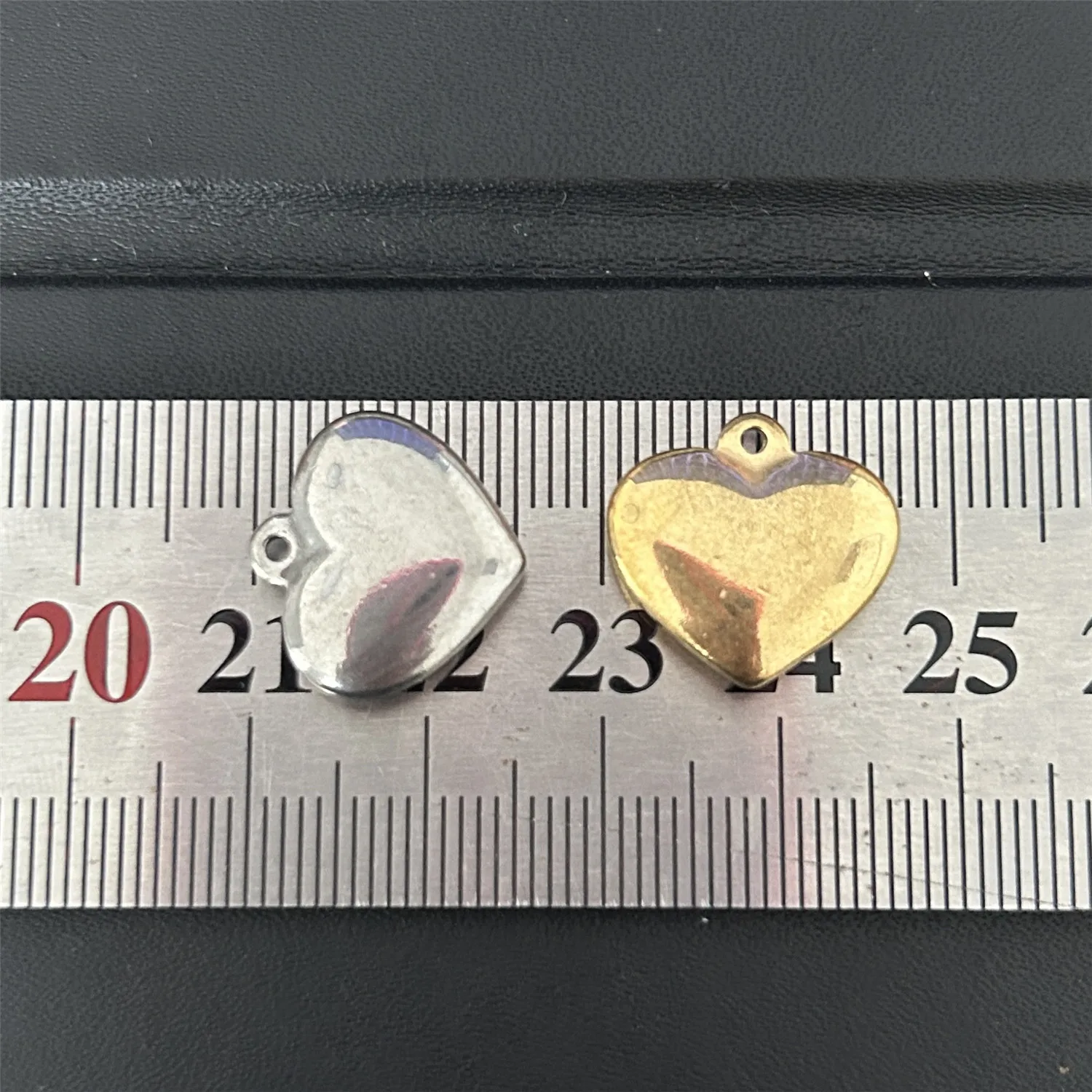 5Pcs/Lot Wholesale Stainless Steel Puffy Heart Pendant Charms For Jewelry DIY Making Accessories Findings