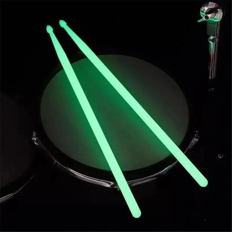 Baquetas fluorescentes de nailon luminosas 5A, instrumentos musicales de percusión que brillan en la oscuridad, 1 par