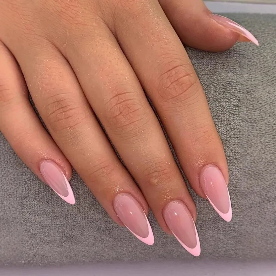 

Wear nail pads Simple pink French fake nail nail pads Wear nail pads Removable nail pads