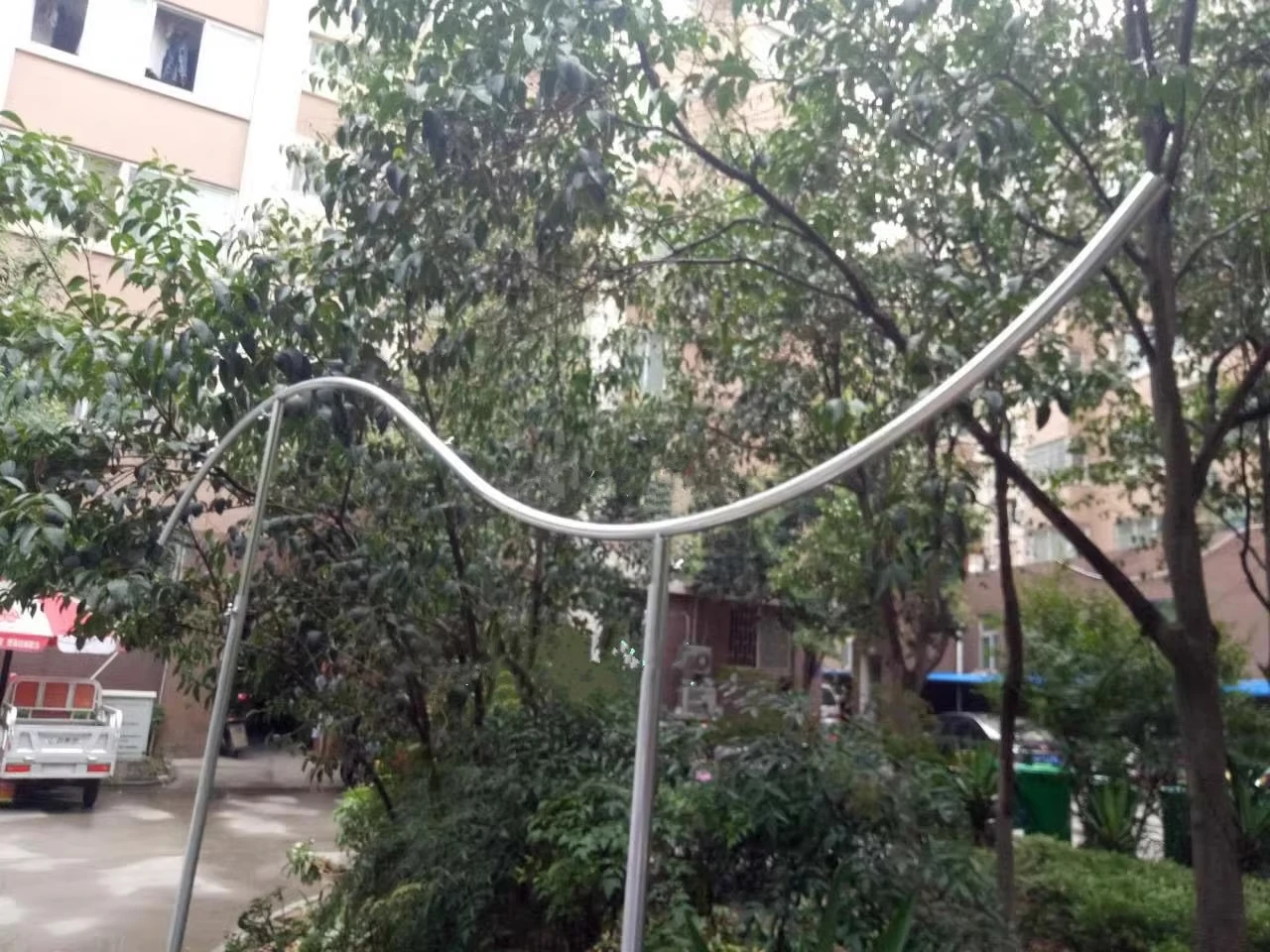 2M/6,5FT Hochzeitsdekorationen Weißer S-förmiger Hintergrundständer Deckenring Gebogener S-förmiger Eisenring Hochzeitsvorhang S-förmiger Ständer – Detail 4