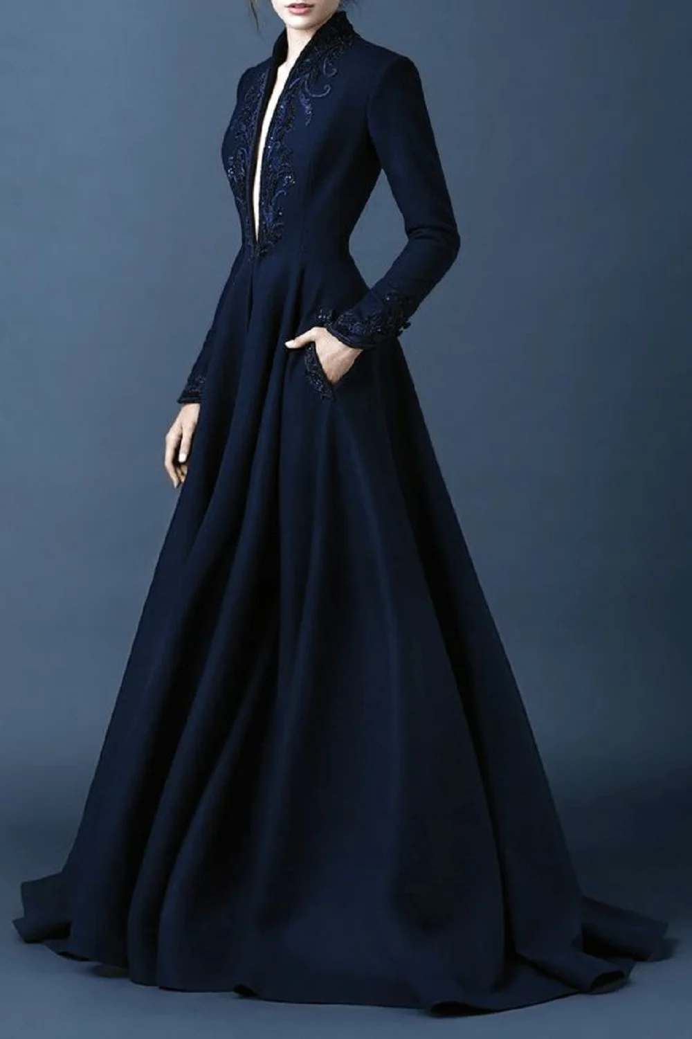 High-grade Fabric Deep V-neck Long-sleeved 2023 Beaded Style Side Pockets High Back Trailing Style Formal Ball Gown