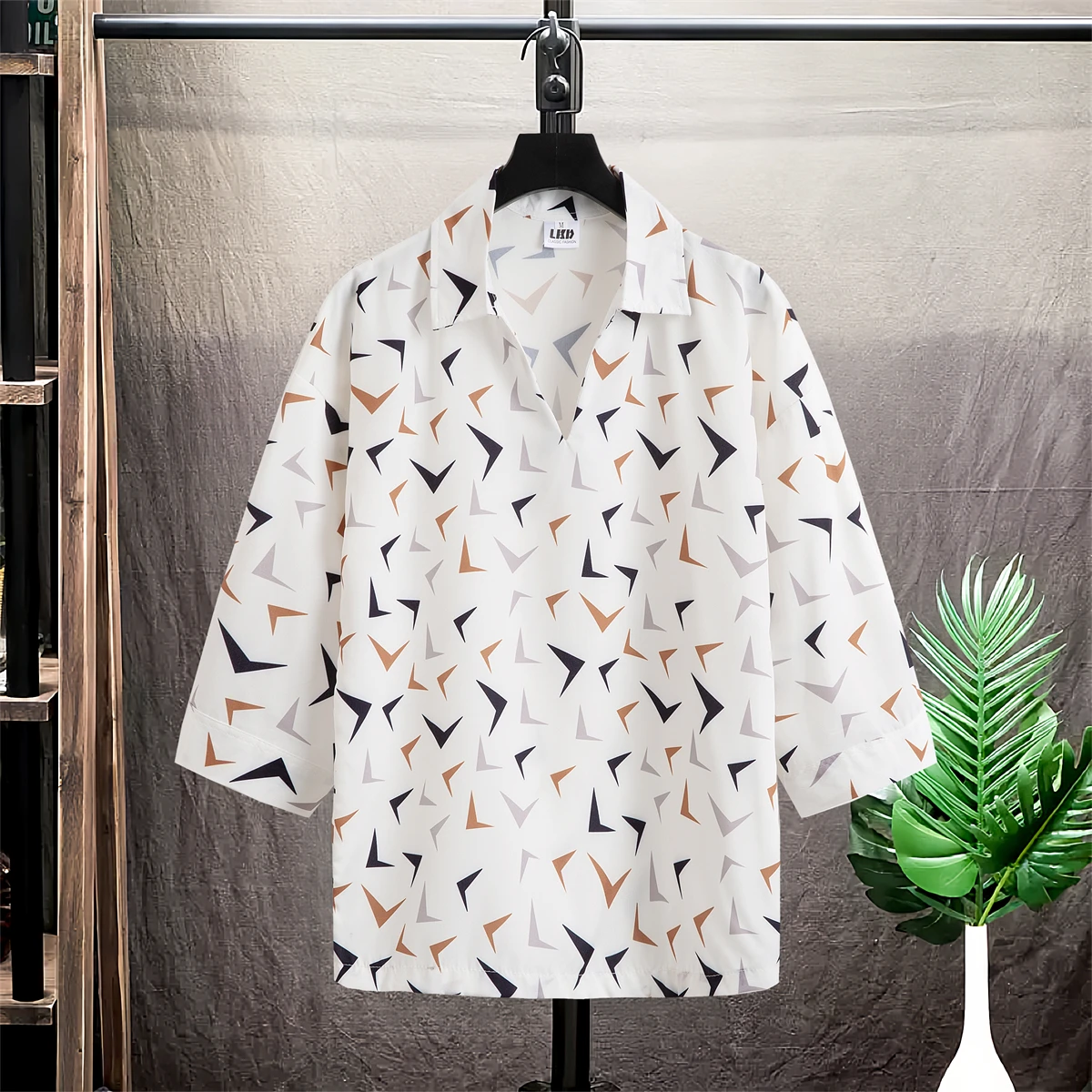 

Ice Silk Loose Fit Casual Thin ort Sve Men's irt Summer Youth ular Print No Iron Treaent Floral Pattern