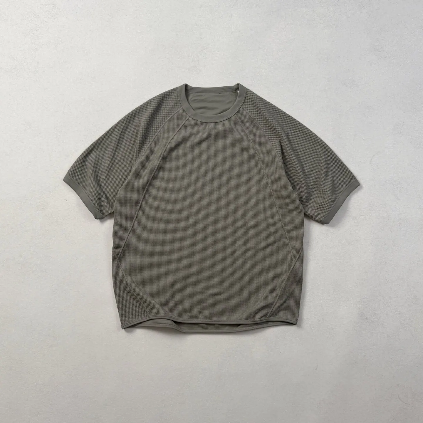 Japanese Style 26SS Three-dimensional Cutting Skin Friendly Breathable Sweat Wicking Quick Drying Waffle Grid Short Sleeved Tee