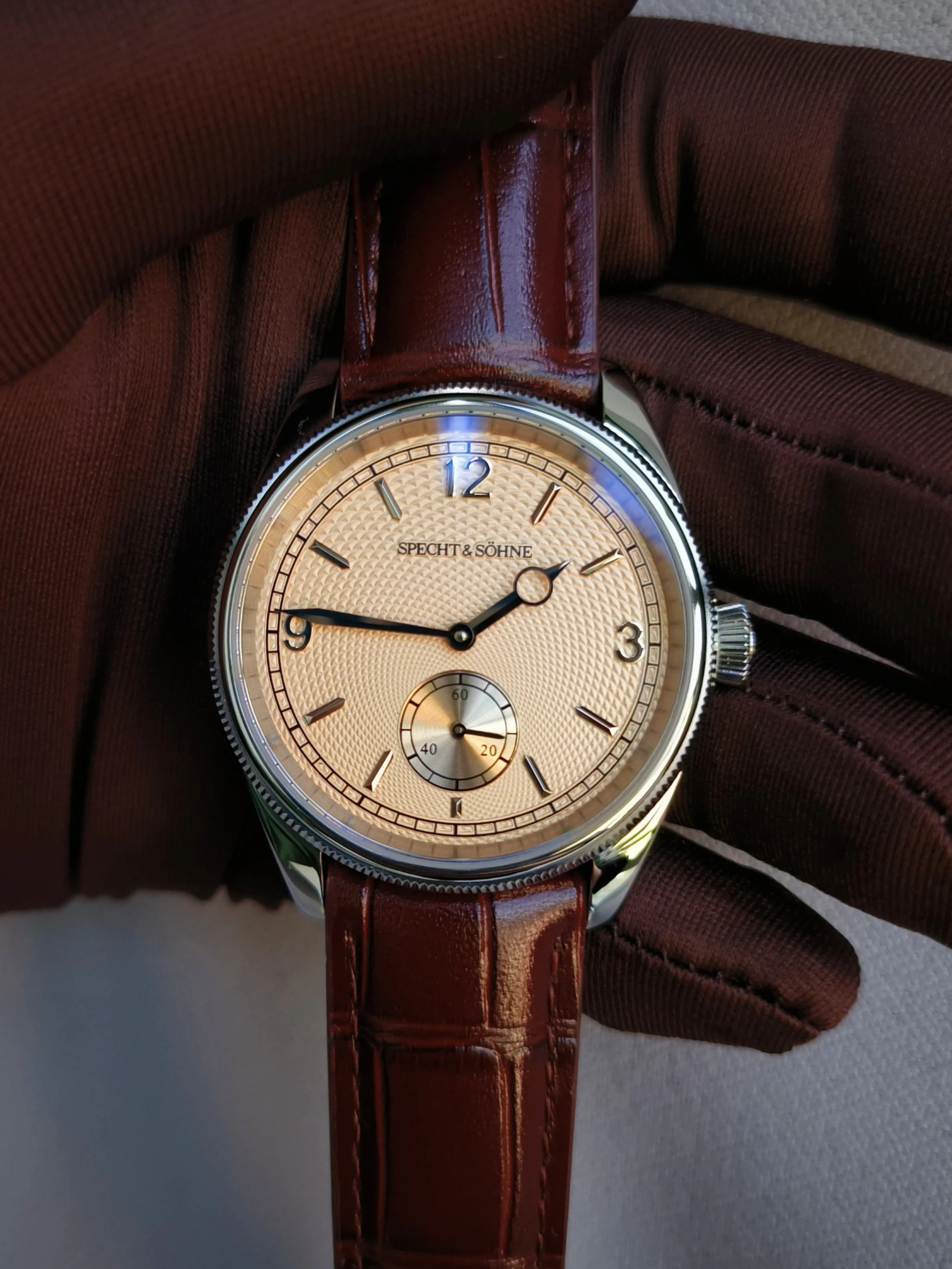Neue Specht&Söhne Vintage Herrenuhr mit Seagull-Uhrwerk, kleiner Sekundenzeiger, Edelstahl, Saphirglas, Lachsfarbenes Zifferblatt, Armbanduhr