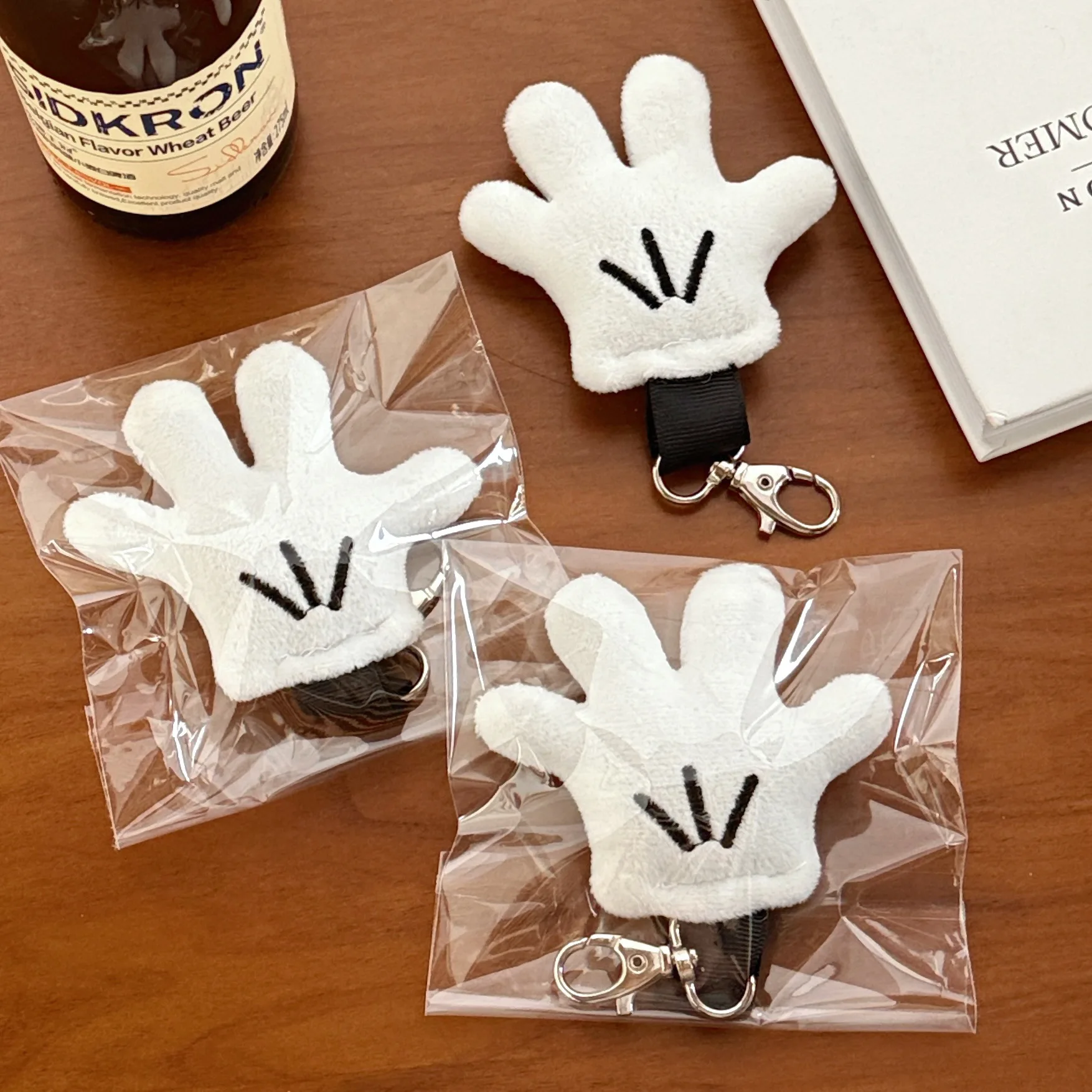 Creative And Wonderful Plush Glove Pendant Cute Keychain Bag Decoration Pendant